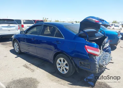 2011 Toyota Camry Le z USA, uszkodzony, nr VIN 4T4BF3EK0BR134443